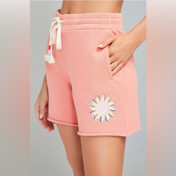 Wildfox Del Sol Johnny French Terry Bermuda Short Shell Pink Medium NWT - Picture 3 of 9